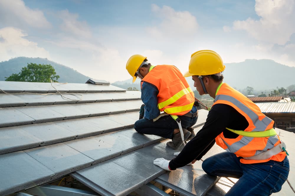 roof repair in Chenoweth OR